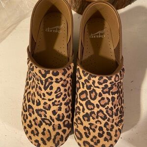 Dansko Clogs- Professional Suede Leopard Size 10.5-11 (41)